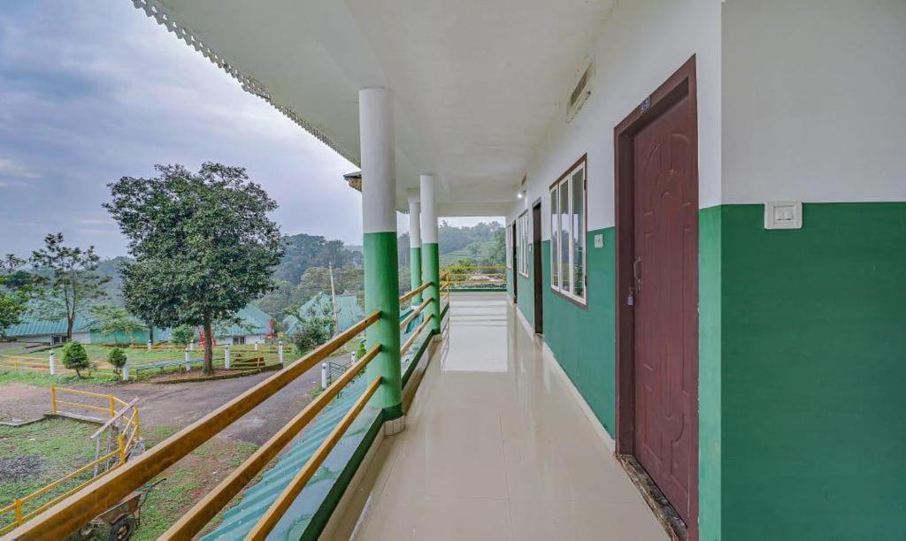 Moss Adams Inn Vagamon Exteriör bild